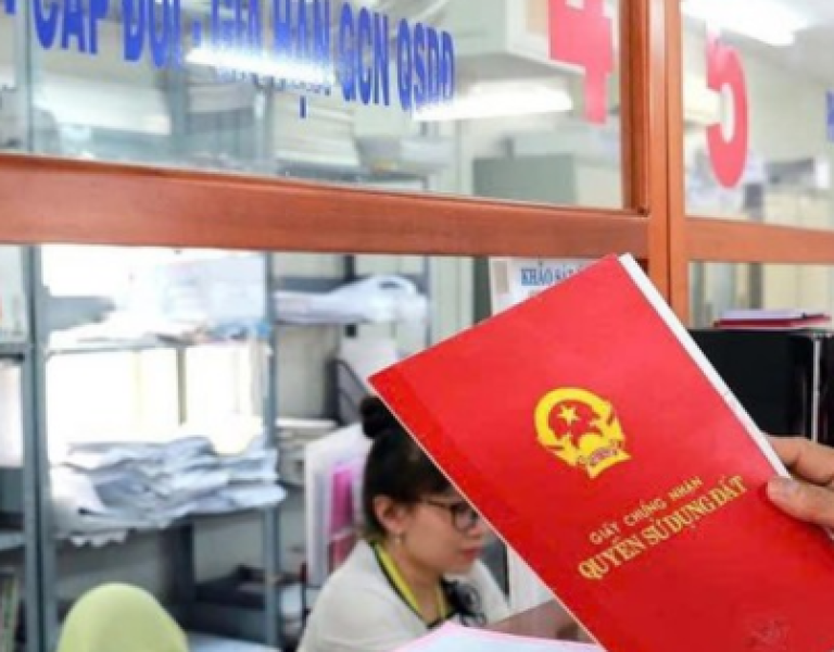 Hà Nội: Người dân "khóc dở, mếu dở" vì không thể tách thửa đất dịch vụ chia cho con cái