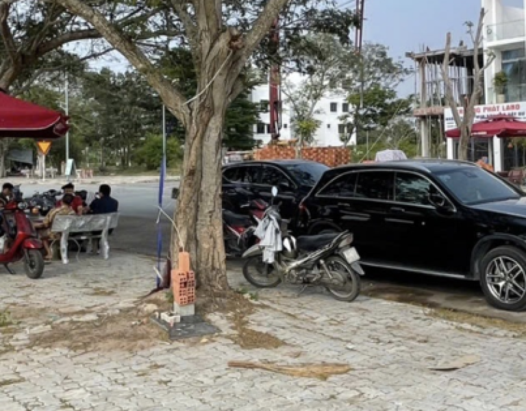 Không có hàng để bán, môi giới “lùng sục” chủ đất, giá cao vẫn có người mua