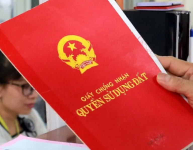 Tạm dừng kiểm kê đất đai, đề xuất giao quyền cấp sổ đỏ về xã