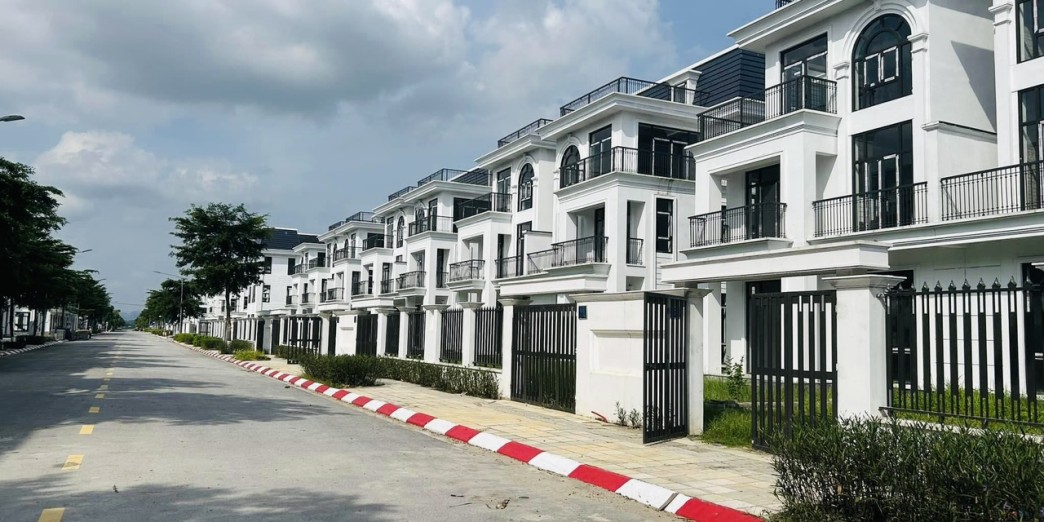 Biệt thự song lập 300m2, căn góc 3 mặt thoáng, view Công viên, đẹp như mơ tại HUD Mê Linh, giá chênh nhẹ sau phiên đấu giá của CĐT.