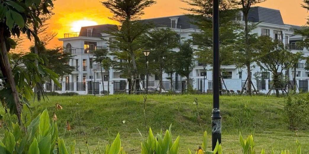 HUD MÊ LINH CENTRAL – ĐẦU TƯ HÔM NAY, ĐÓN TƯƠNG LAI THỊNH VƯỢNG! 
CƠ HỘI VÀNG CHO NHÀ ĐẦU TƯ THÔNG THÁI