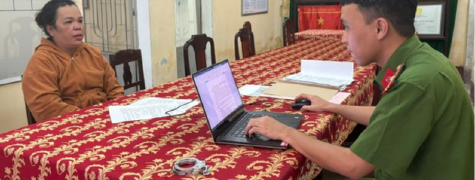 Mua 'sổ đỏ' giả, mang cầm cố 200 triệu đồng