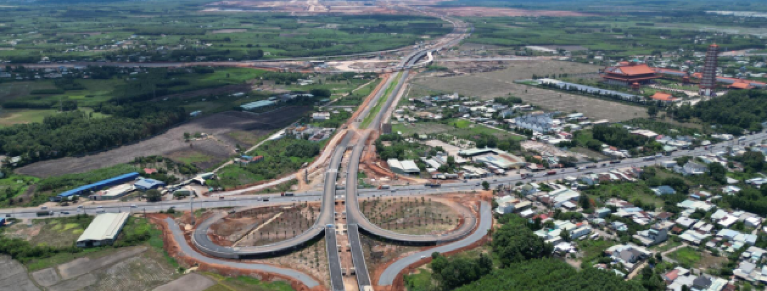 Diện mạo mới tuyến đường kết nối sân bay Long Thành trước ngày khai thác