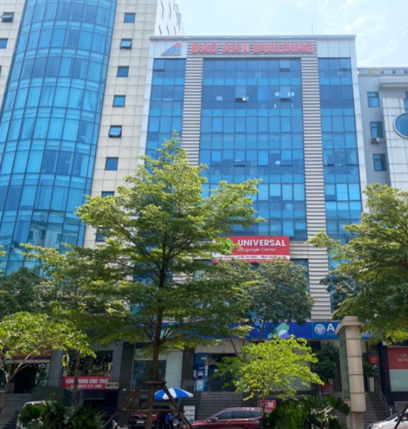 Dự án Bảo Anh Building là tòa nhà văn phòng nằm trên phố Trần Thái Tông, một trong những tuyến phố sầm uất của quận Cầu Giấy. Tòa nhà có vị trí trên mặt đường Trần Thái Tông với 2 mặt tiền rộng rãi, giao thông trong khu vực thông thoáng rất phù hợp cho các cơ quan mở văn phòng giao dịch và tiếp cận đối tác khách hàng dễ dàng tìm kiếm địa điểm.